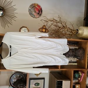 Extra 35%off Sale - Avenue Ruched White T-shirt 26/28w - $10